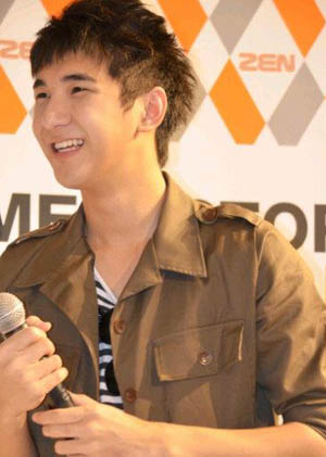 ทรงผมชายเปิดข้าง เท่ๆ ที่ใครๆ ก็ชอบ