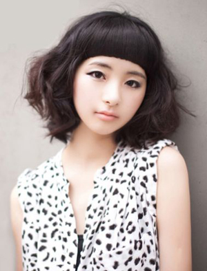 ทรงผมดัดสั้น ง่ายๆ ที่เพื่อนๆ ก็สามารถทำได้