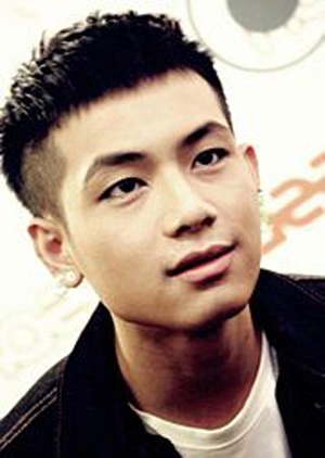ทรงผมเปิดข้าง หล่อๆ ใครเห็นเป็นต้องชอบ