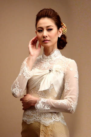 ชุดไทยแต่งงาน เข้ามาดูกันนะค่ะเจ้าสาว