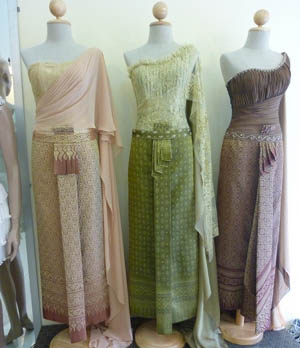 ชุดแต่งงานแบบไทย สวยๆมาฝากเจ้าสาวค่ะ