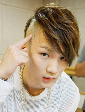 ทรงผมชายเปิดข้าง เท่ๆ ที่ใครๆ ก็ชอบ