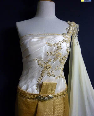 ชุดแต่งงานแบบไทย สวยๆมาฝากเจ้าสาวค่ะ