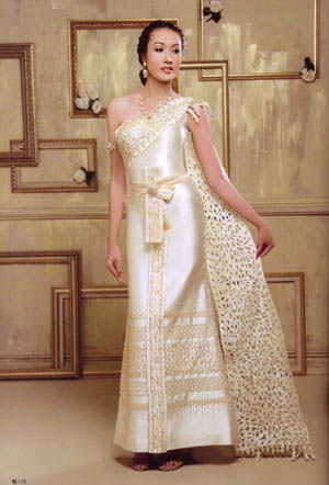 ชุดไทยแต่งงาน เข้ามาดูกันนะค่ะเจ้าสาว