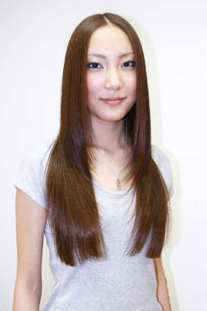 ทรงผมยาวตรงสวยๆ ที่สาวๆ หลายๆ ต้องชอบอย่างแน่นอน