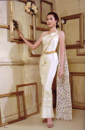 ชุดไทยแต่งงาน เข้ามาดูกันนะค่ะเจ้าสาว