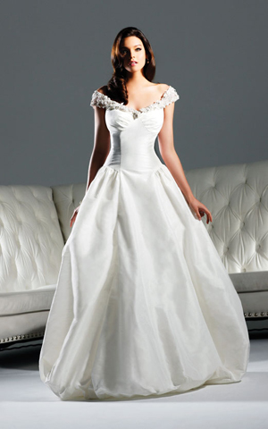 ชุดเจ้าสาว สวยๆ เข้ามาดูกันเลย