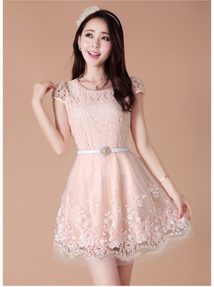 ชุดไปงานแต่งงานกลางคืน น่ารักๆ ที่ใครๆ ก็อยากใส่