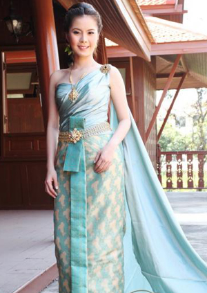 ทรงผมชุดไทย สวยงามมากๆค่ะ